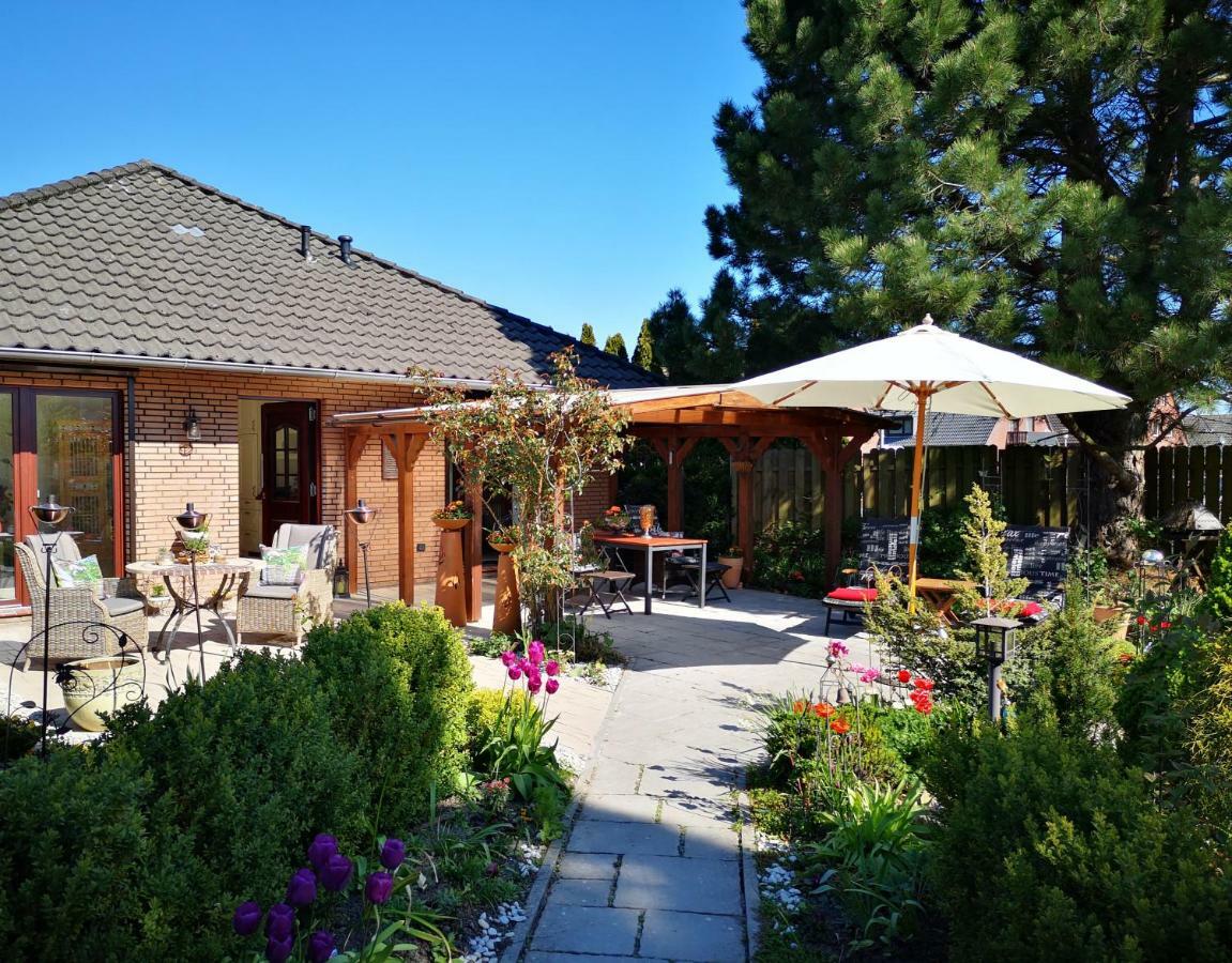 Ferienwohnung Libelle Burhave Exterior foto